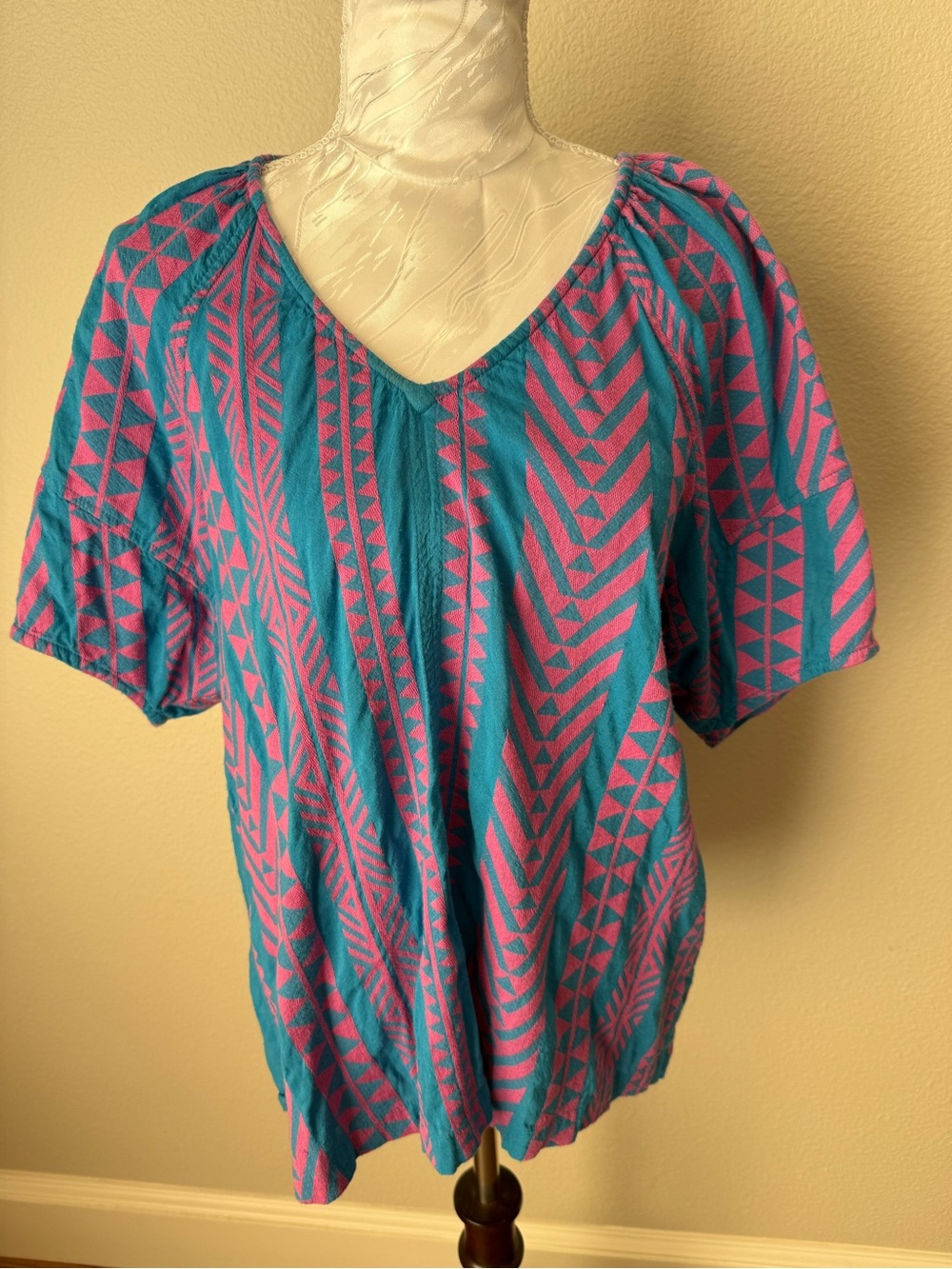 ivy jane Teal and Pink Geometric V-Neck Tunic
